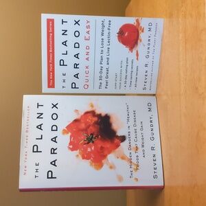 Set of 2 books from the plant Paradox